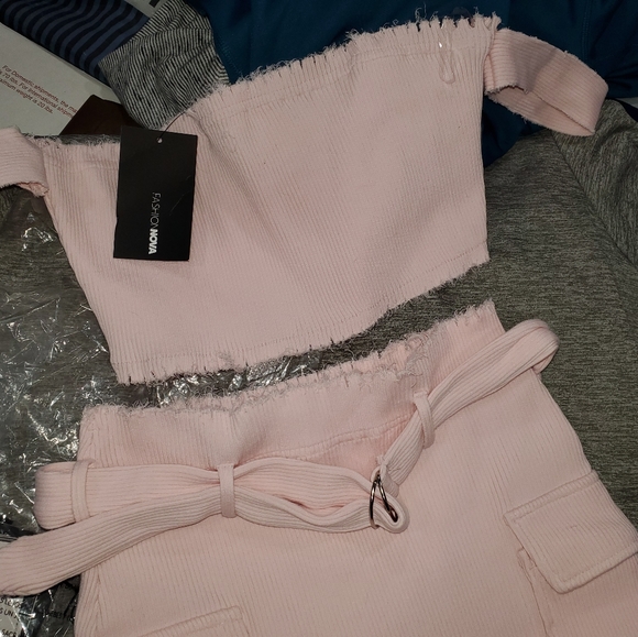 NWT FASHION NOVA SET BABY PINK STRETCH KNIT - Picture 3 of 5